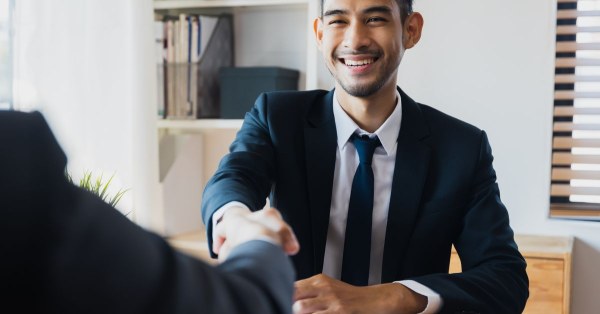 How an Executive Search Agent Finds Qualified Leaders